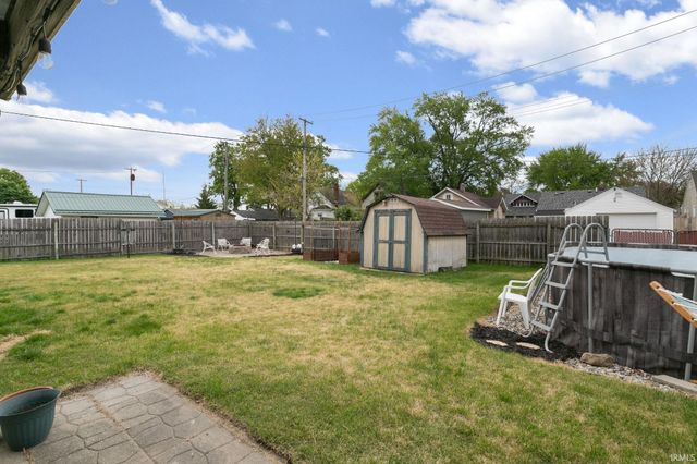 215 E Borley Avenue, Mishawaka, IN 46545