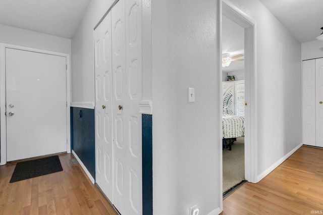 215 E Borley Avenue, Mishawaka, IN 46545