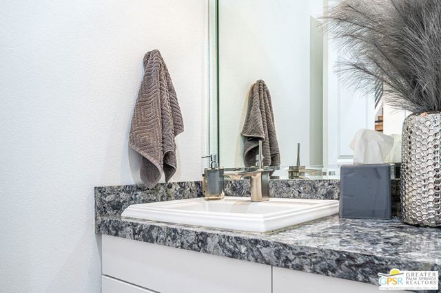 445 Limestone, Palm Springs, CA 92262