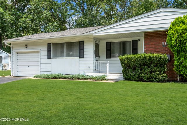 19B Michigan Avenue B, Whiting, NJ 08759