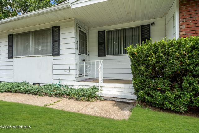 19B Michigan Avenue B, Whiting, NJ 08759