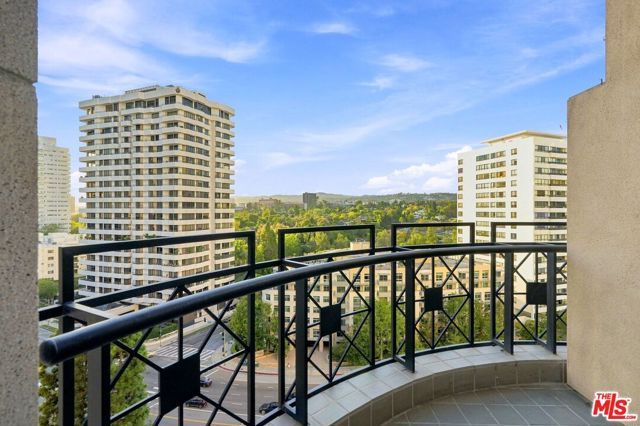 10580 Wilshire Boulevard 36, Los Angeles, CA 90024