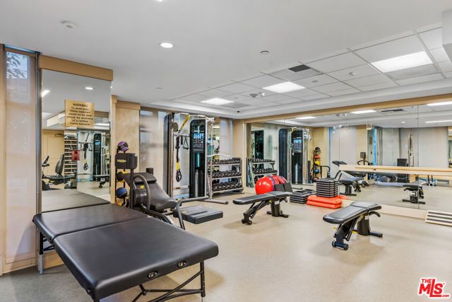 10580 Wilshire Boulevard 36, Los Angeles, CA 90024