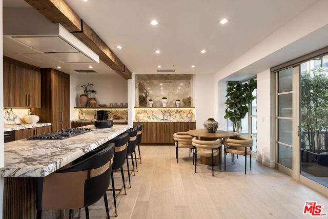 10580 Wilshire Boulevard 36, Los Angeles, CA 90024