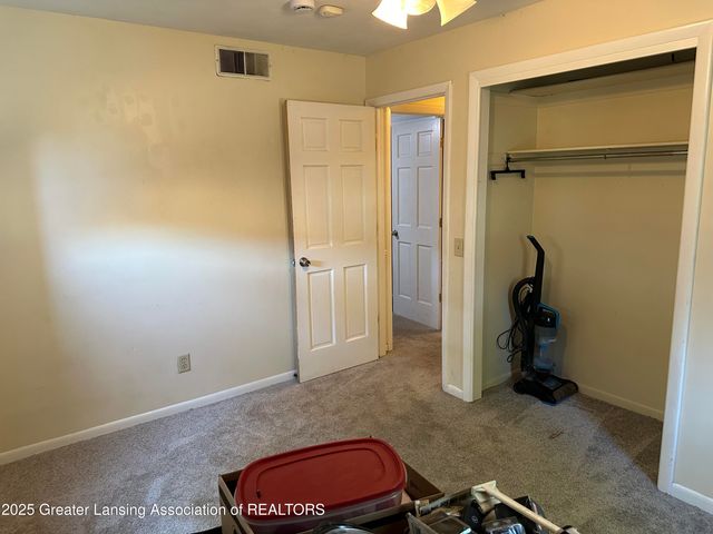 827 Walnut Street, Charlotte, MI 48813