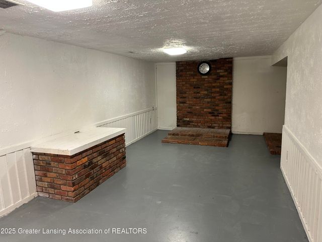 827 Walnut Street, Charlotte, MI 48813