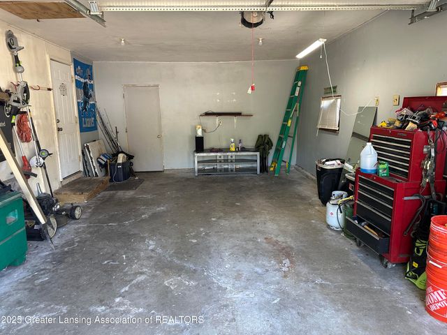 827 Walnut Street, Charlotte, MI 48813