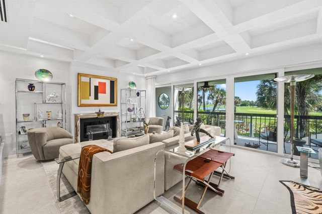 2335 S Ocean Boulevard C9, Palm Beach, FL 33480