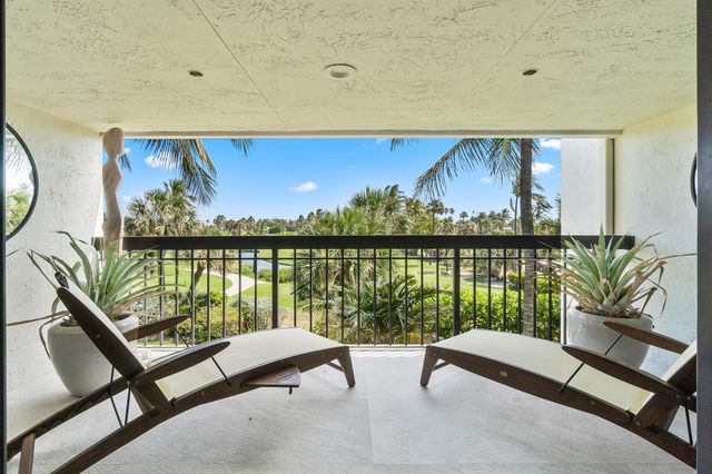 2335 S Ocean Boulevard C9, Palm Beach, FL 33480