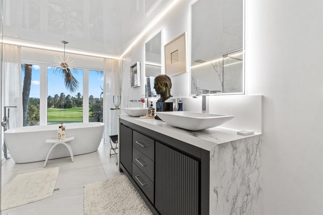 2335 S Ocean Boulevard C9, Palm Beach, FL 33480