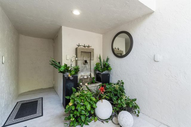 2335 S Ocean Boulevard C9, Palm Beach, FL 33480