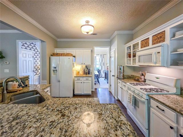 134 Santa Anita Trail, Woodstock, GA 30189