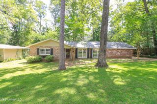 1820 Highland Terrace, Jackson, MS 39211