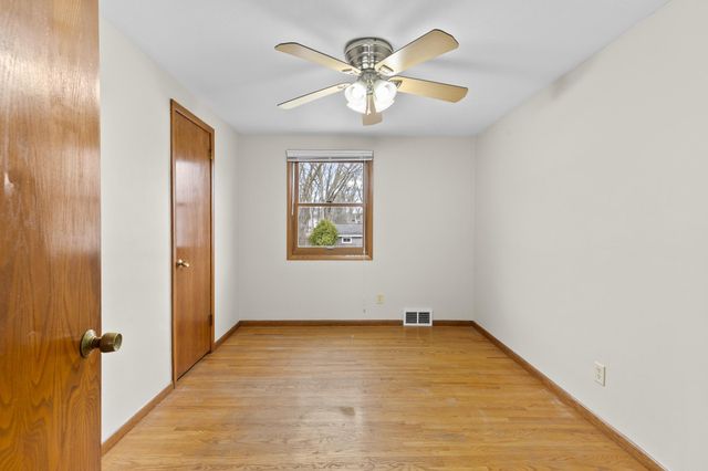 1948 Lakeaires Boulevard, White Bear Lake, MN 55110