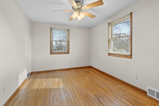 1948 Lakeaires Boulevard, White Bear Lake, MN 55110