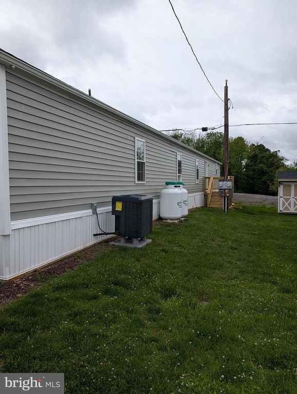 9 DENBIGH LN, Coatesville, PA 19320