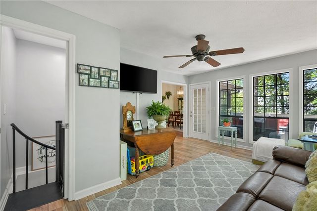 11 Pine Garden Way Drive, Salem, SC 29676
