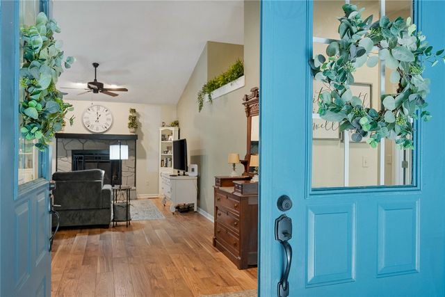 11 Pine Garden Way Drive, Salem, SC 29676
