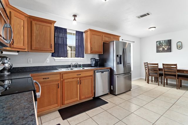 160 Lauren, Orange, TX 77630