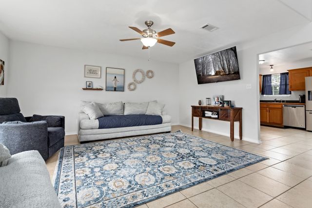 160 Lauren, Orange, TX 77630