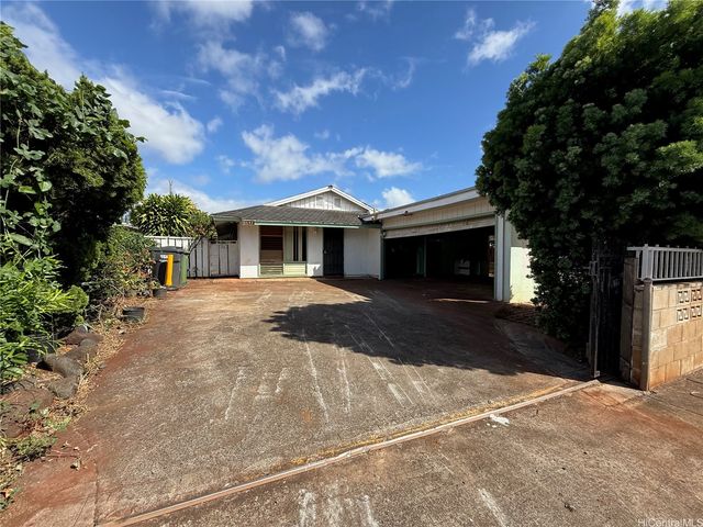 1441 Kuloko Street, Pearl City, HI 96782