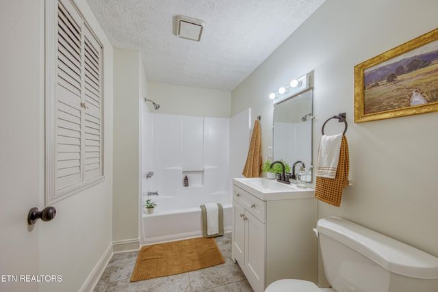 400 Balsam Drive, Knoxville, TN 37918