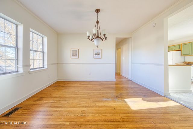 400 Balsam Drive, Knoxville, TN 37918