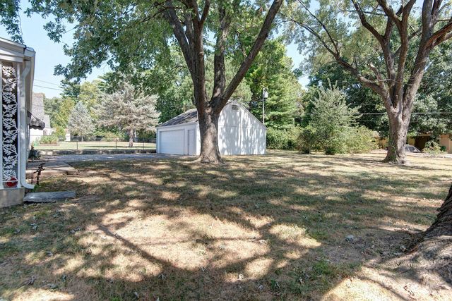 1530 S Delaware Avenue, Springfield, MO 65804