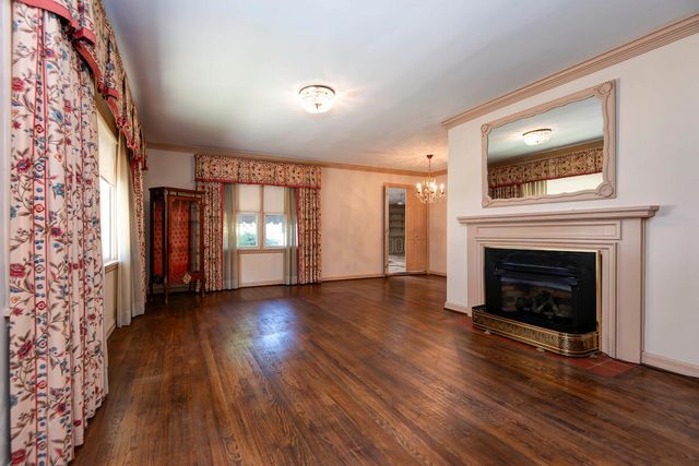 1530 S Delaware Avenue, Springfield, MO 65804
