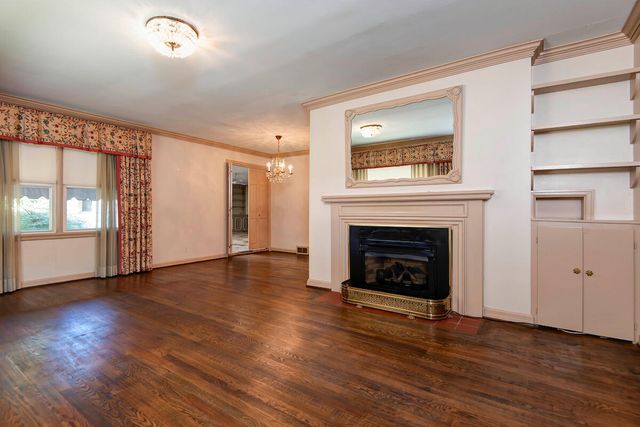 1530 S Delaware Avenue, Springfield, MO 65804