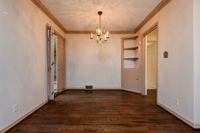 1530 S Delaware Avenue, Springfield, MO 65804