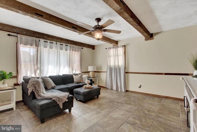 745 JACKSON SQUARE RD, Spring Grove, PA 17362