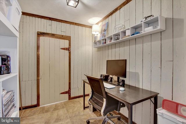 745 JACKSON SQUARE RD, Spring Grove, PA 17362