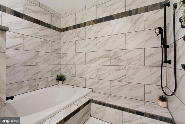 745 JACKSON SQUARE RD, Spring Grove, PA 17362
