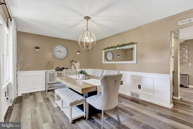 745 JACKSON SQUARE RD, Spring Grove, PA 17362
