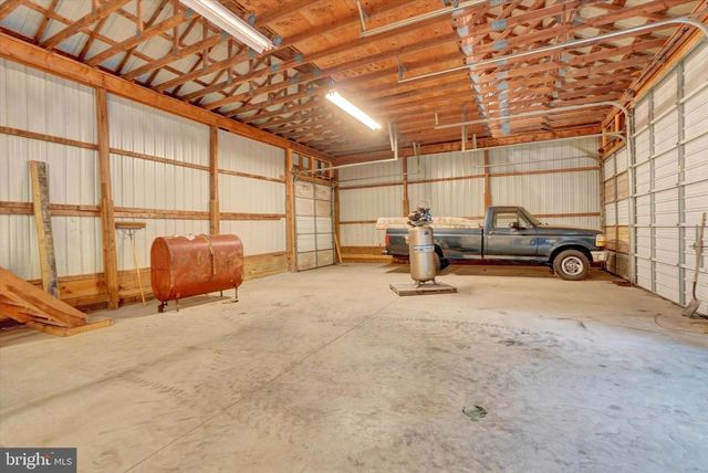 745 JACKSON SQUARE RD, Spring Grove, PA 17362