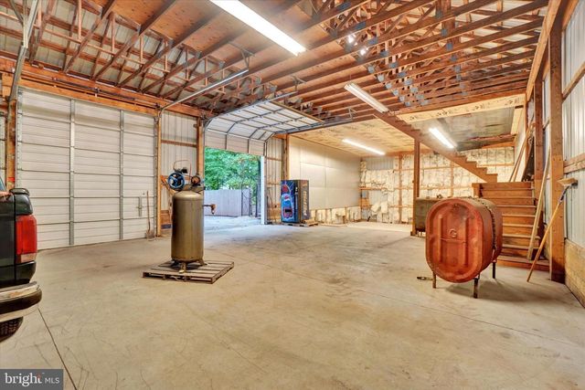 745 JACKSON SQUARE RD, Spring Grove, PA 17362