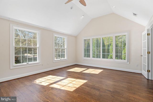 4849 RODMAN ST NW, Washington, DC 20016