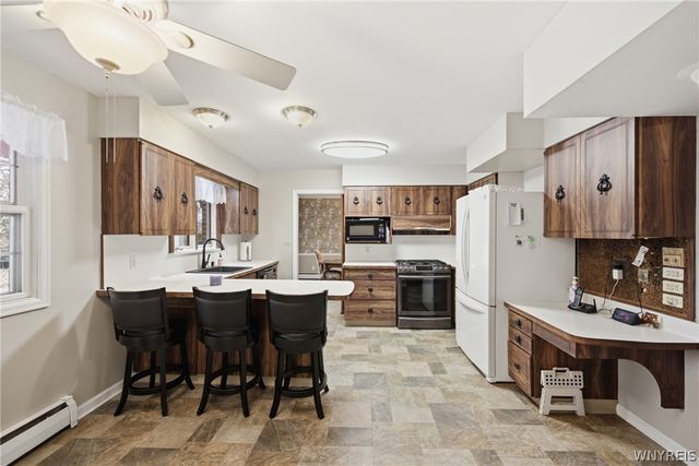 3 Gilmore Dr, Cheektowaga, NY 14225