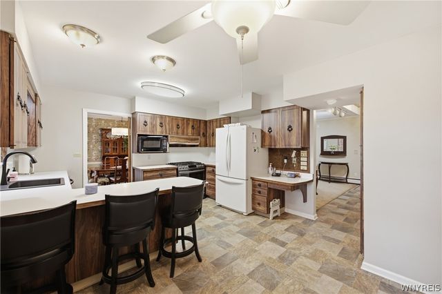 3 Gilmore Dr, Cheektowaga, NY 14225