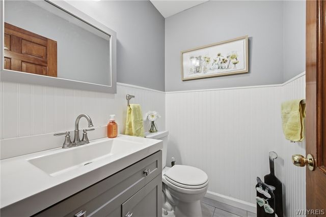 3 Gilmore Dr, Cheektowaga, NY 14225