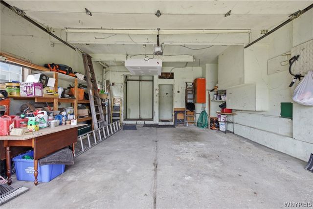 3 Gilmore Dr, Cheektowaga, NY 14225