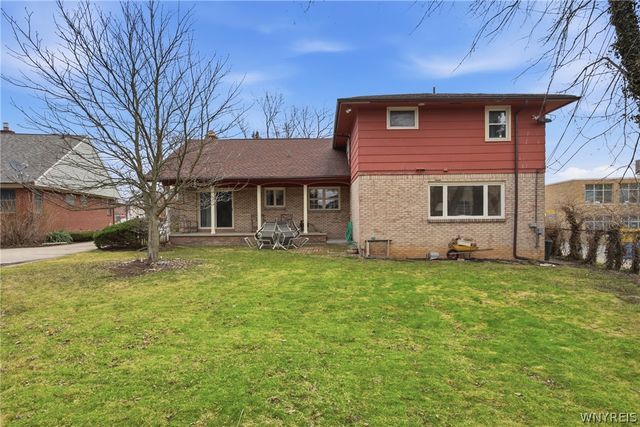 3 Gilmore Dr, Cheektowaga, NY 14225