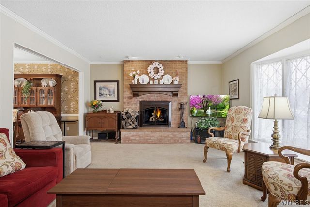 3 Gilmore Dr, Cheektowaga, NY 14225