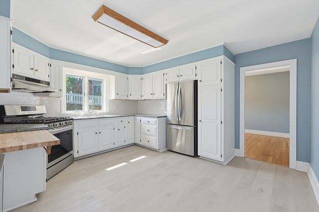 210 Pleasant Street, Marblehead, MA 01945