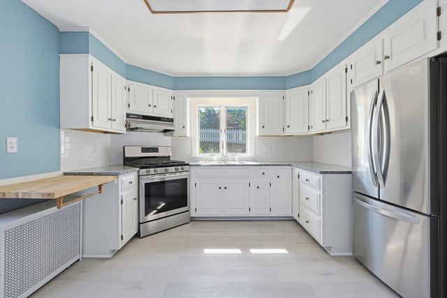 210 Pleasant Street, Marblehead, MA 01945