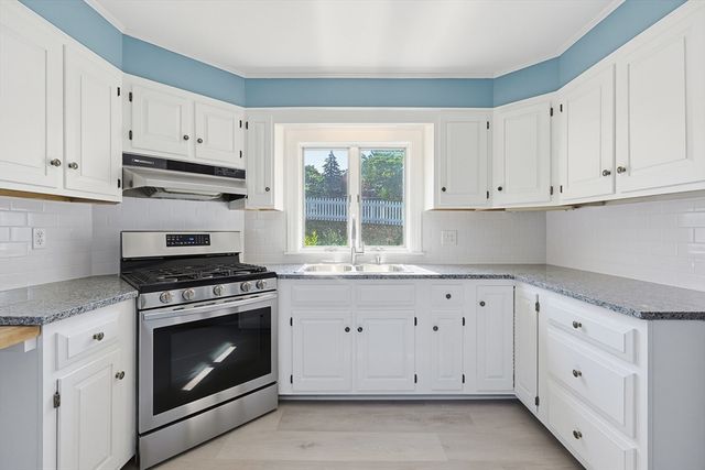 210 Pleasant Street, Marblehead, MA 01945