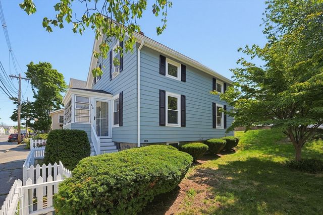 210 Pleasant Street, Marblehead, MA 01945