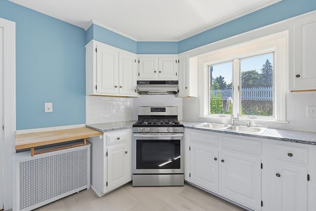 210 Pleasant Street, Marblehead, MA 01945