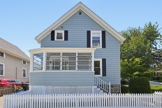 210 Pleasant Street, Marblehead, MA 01945